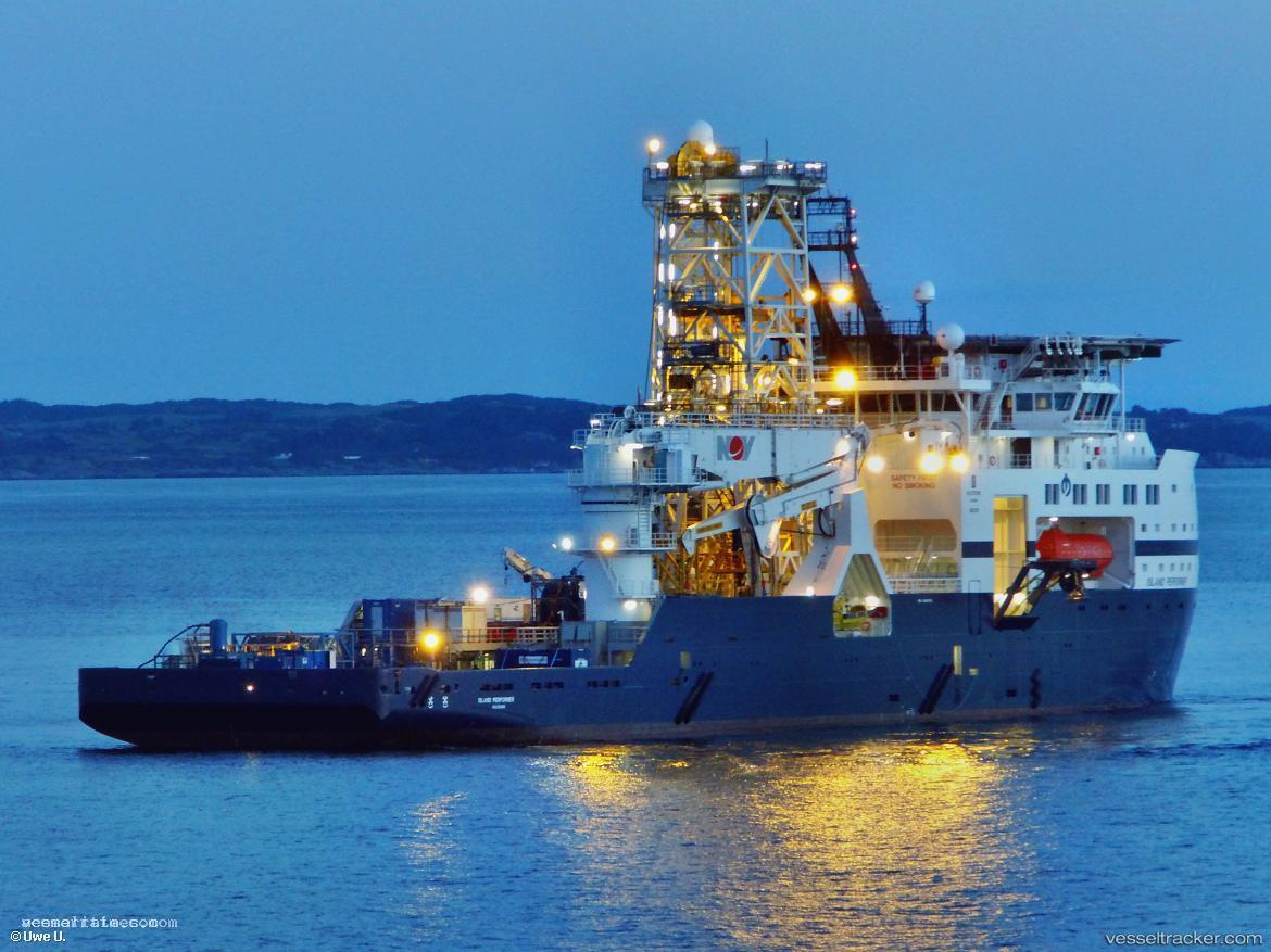 Islandperformer - Well Stimulation Vessel vessel registered in Vanuatu
