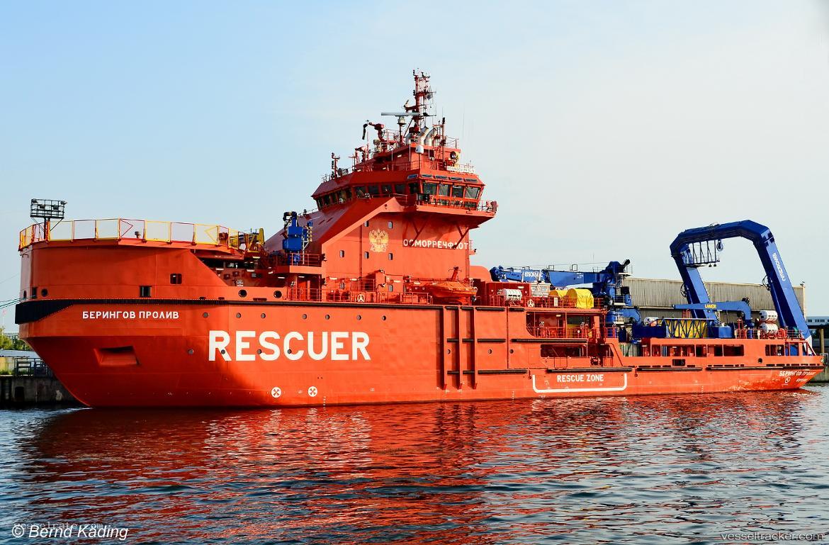 Beringov-Proliv - Salvage Ship vessel registered in Russia