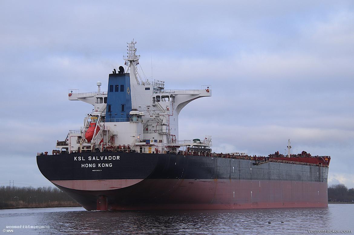 Ksl-Salvador - Bulk Carrier vessel registered in Hong Kong