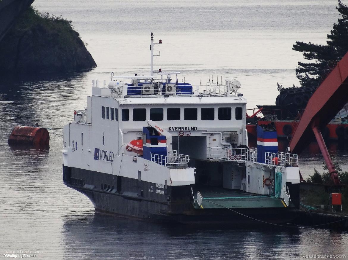 Astron-W. - Passenger Ro Ro Cargo Ship vessel registered in Canada