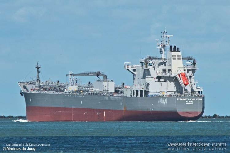 Largo-Evolution - Chemical Oil Products Tanker vessel registered in Marshall Islands