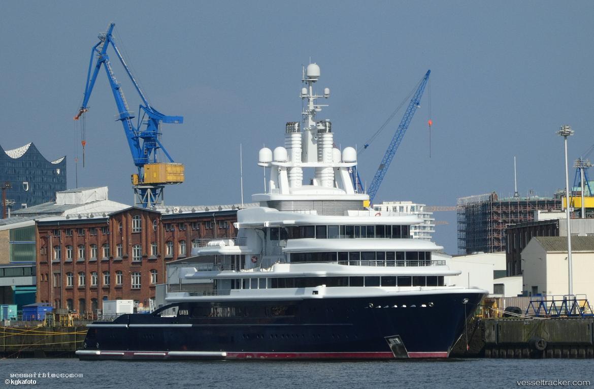 Luna - Service Ship vessel registered in Cayman Islands