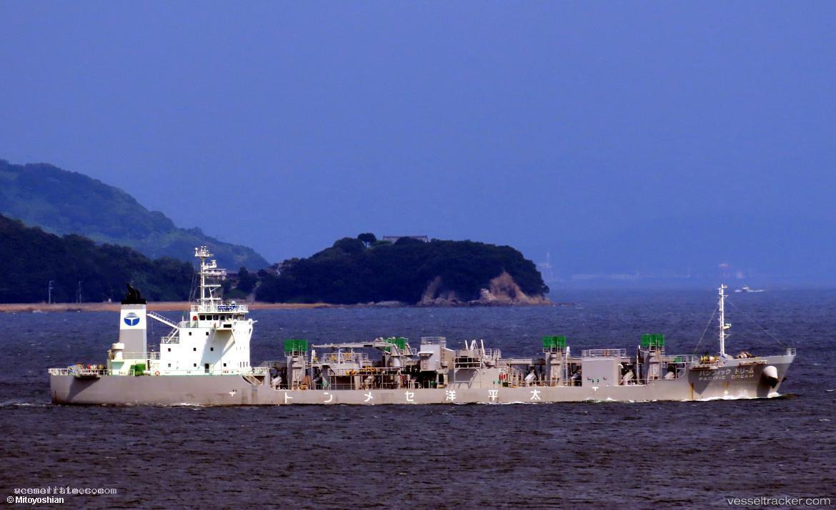 Pacific-Dream - Cement Carrier vessel registered in Japan