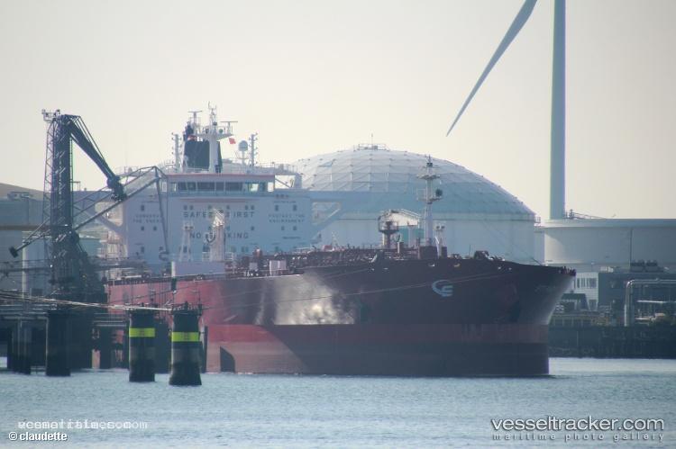 Sti-Park - Crude Oil Tanker vessel registered in Marshall Islands