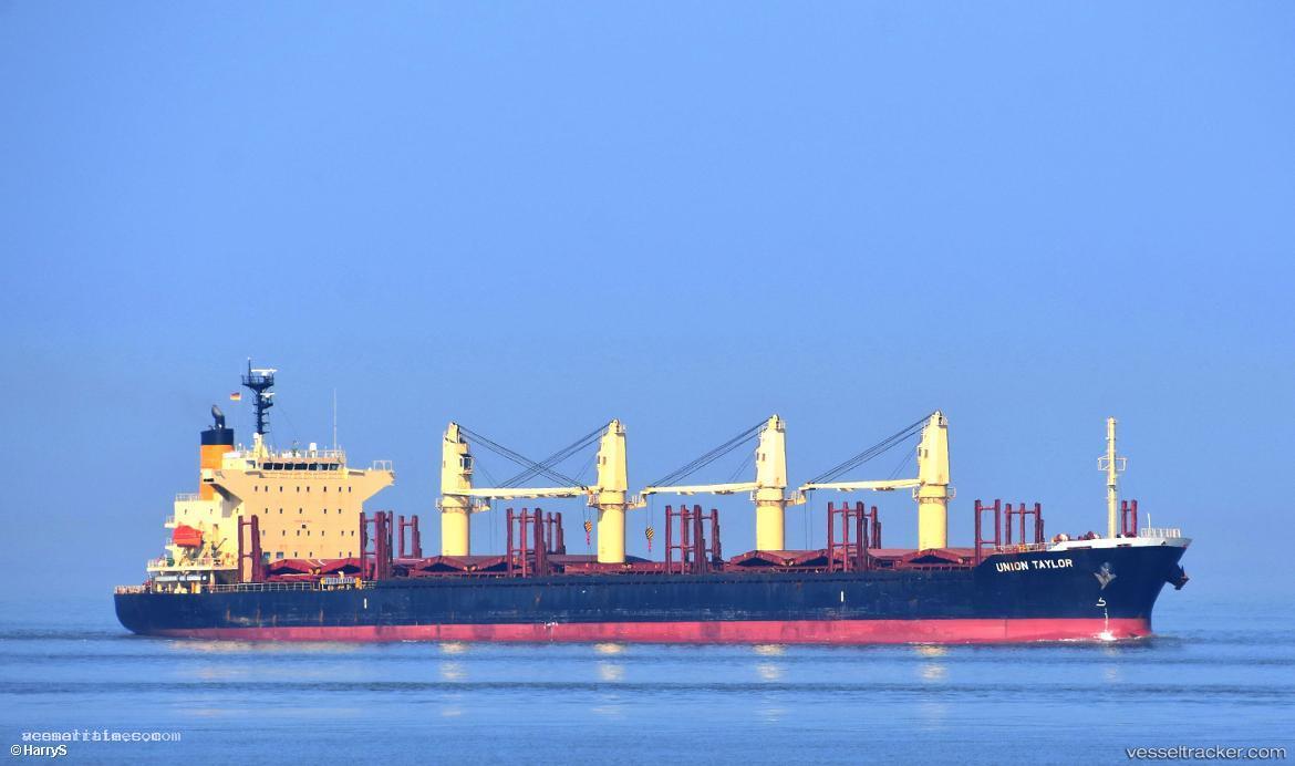 Union-Taylor - Bulk Carrier vessel registered in Marshall Islands