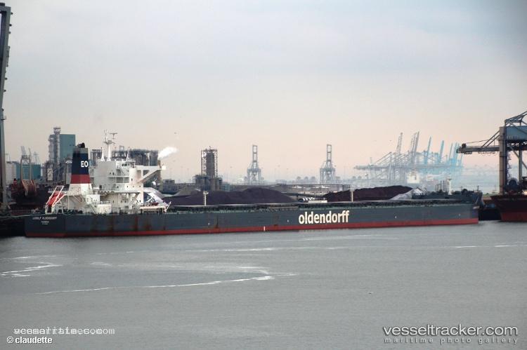 Ludolf-Oldendorff - Bulk Carrier vessel registered in Portugal