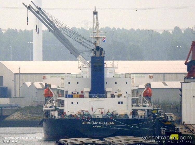 African-Pelican - Bulk Carrier vessel registered in Bahamas