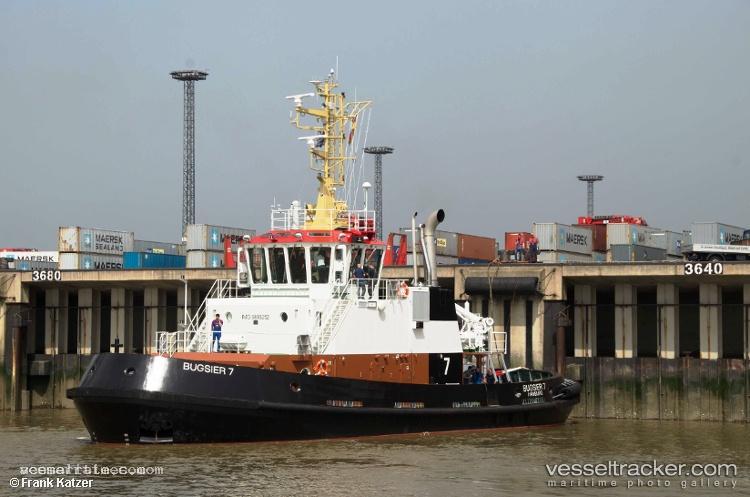 Fairplay-82 - Tug vessel registered in Germany