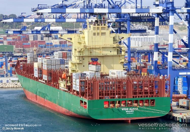 Wide-Alpha - Container Ship vessel registered in Marshall Islands