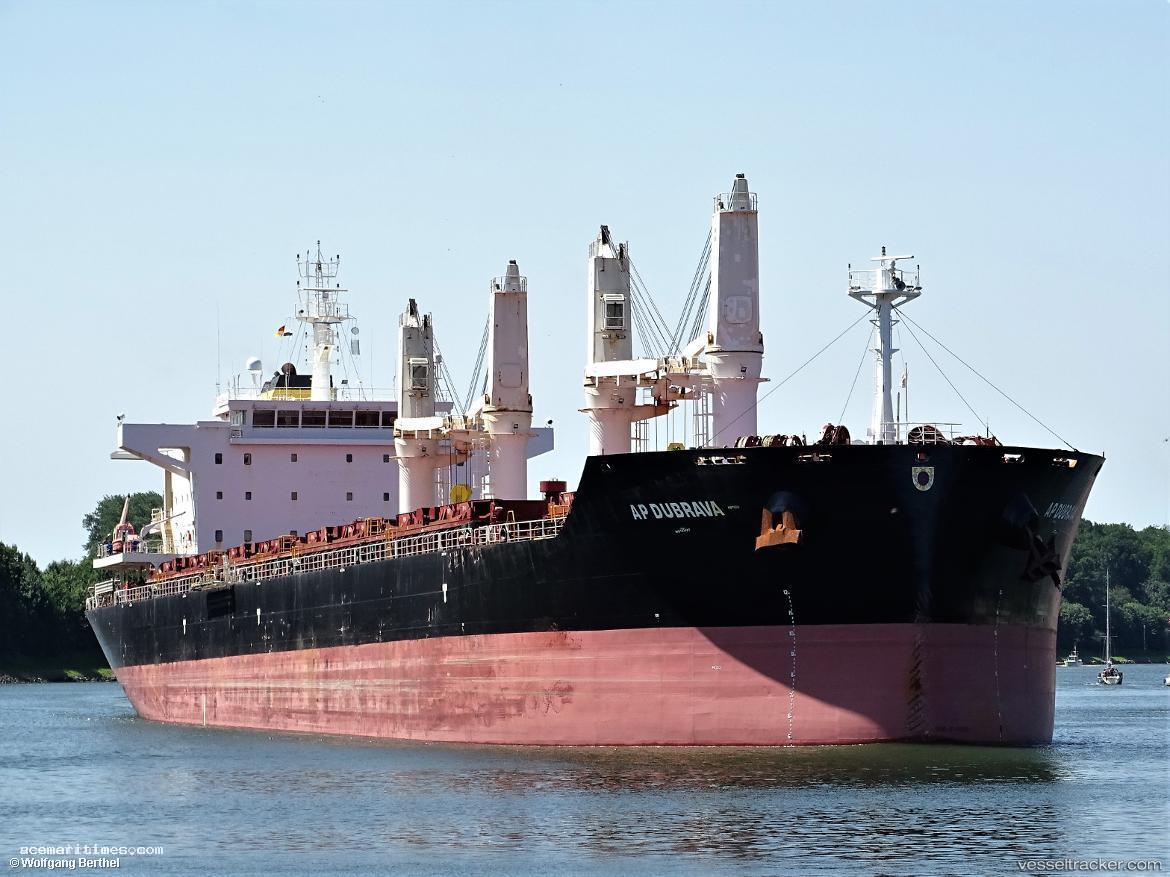 Ap-Dubrava - Bulk Carrier vessel registered in Marshall Islands