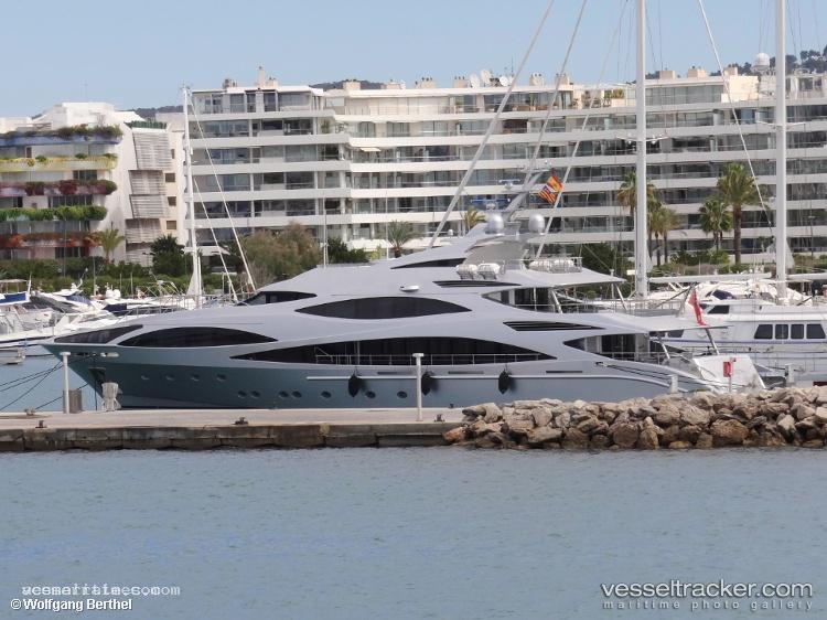 Panthera - Service Ship vessel registered in Cayman Islands