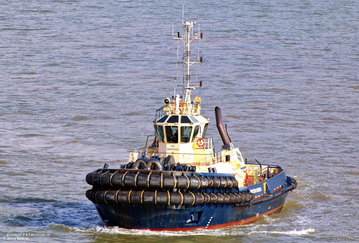 Svitzer-Deben - Tug vessel registered in United Kingdom