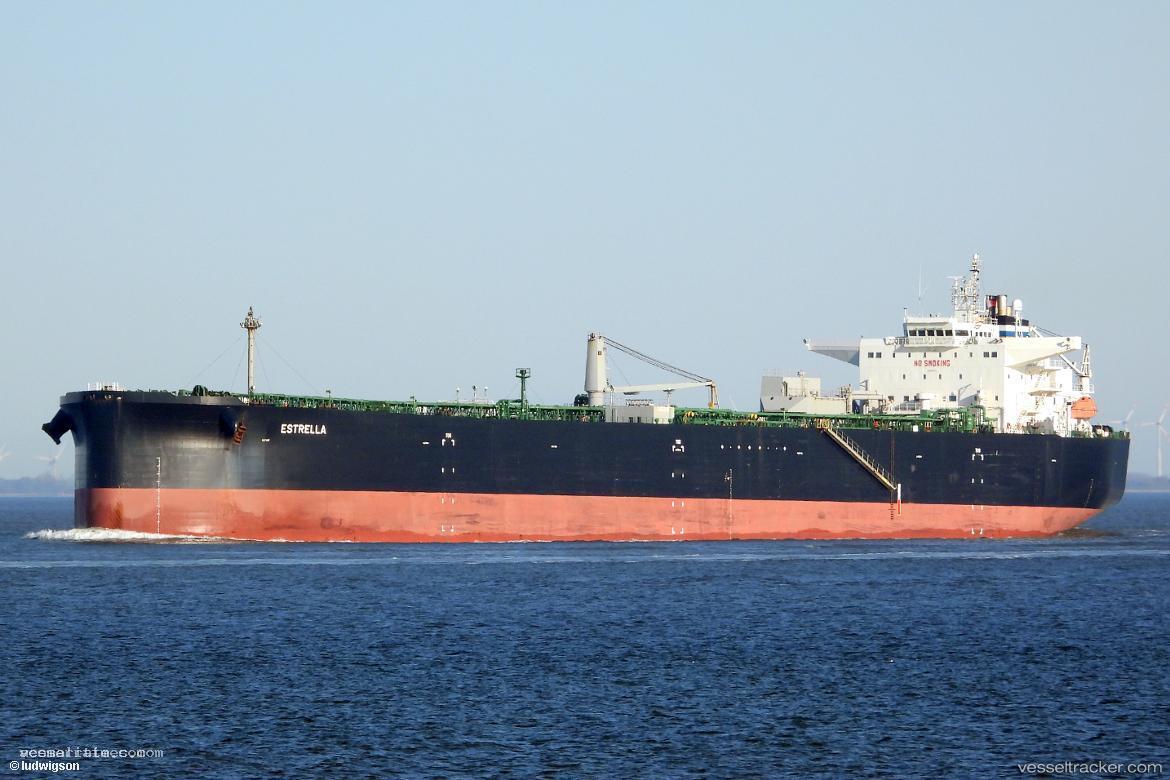 Estrella - Crude Oil Tanker vessel registered in Bahamas