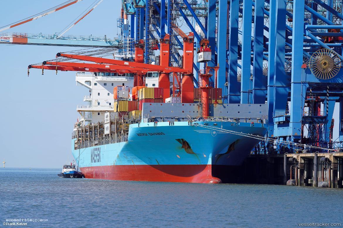 Maersk-Bahamas - Container Ship vessel registered in Singapore
