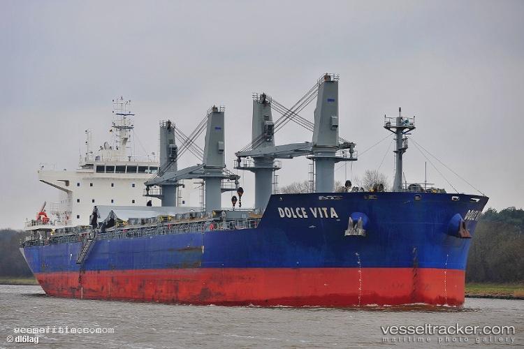 Fabia-Schulte - Bulk Carrier vessel registered in Singapore