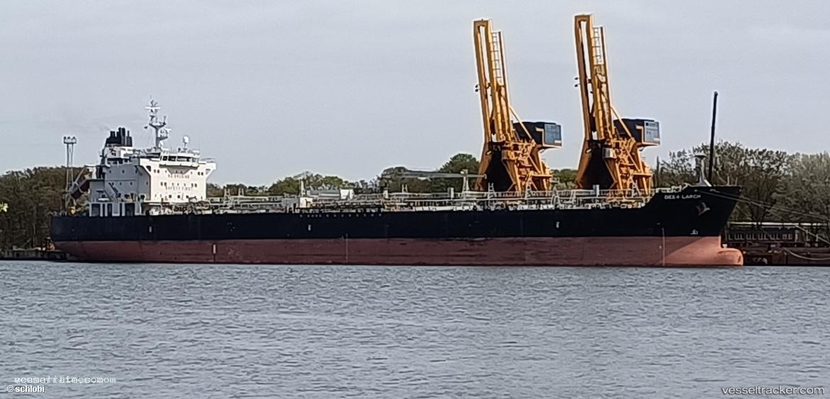 Dee4-Larch - Chemical Oil Products Tanker vessel registered in Denmark
