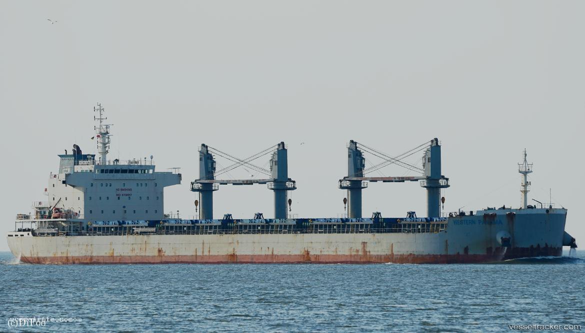 Hatthaya-Naree - Bulk Carrier vessel registered in Singapore