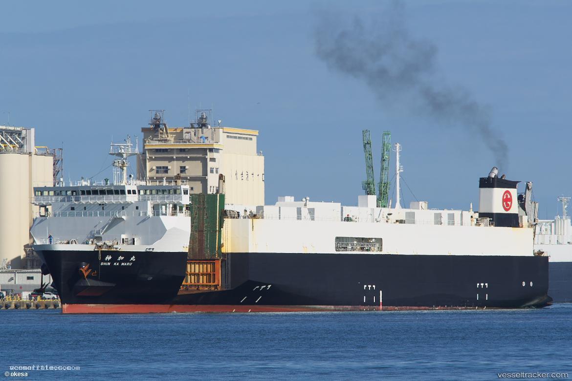 Shinka-Maru - Vehicles Carrier vessel registered in Japan