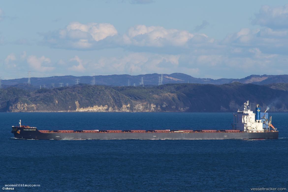 Golden-Houston - Bulk Carrier vessel registered in Marshall Islands
