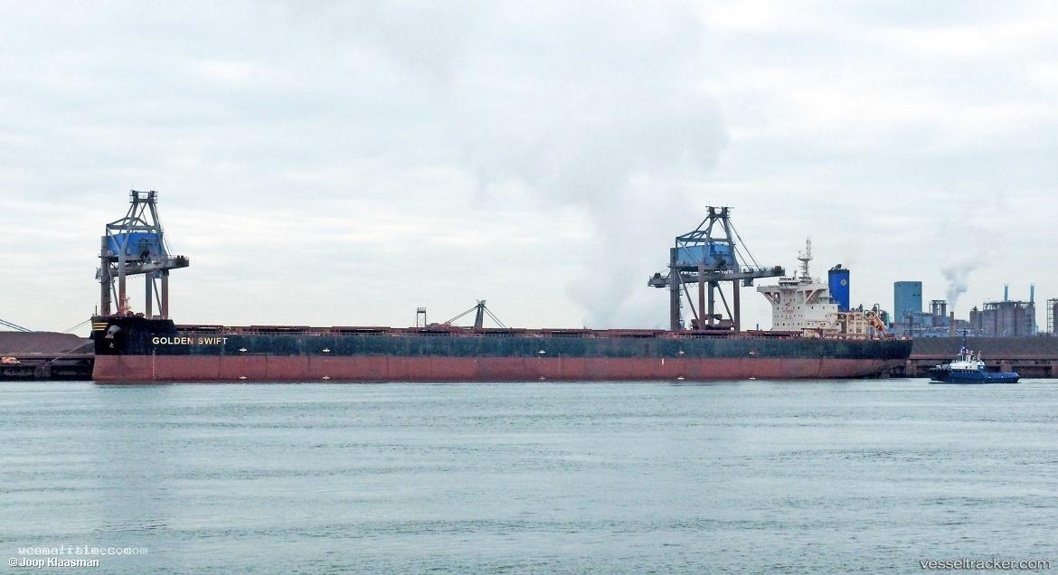 Golden-Swift - Bulk Carrier vessel registered in Hong Kong