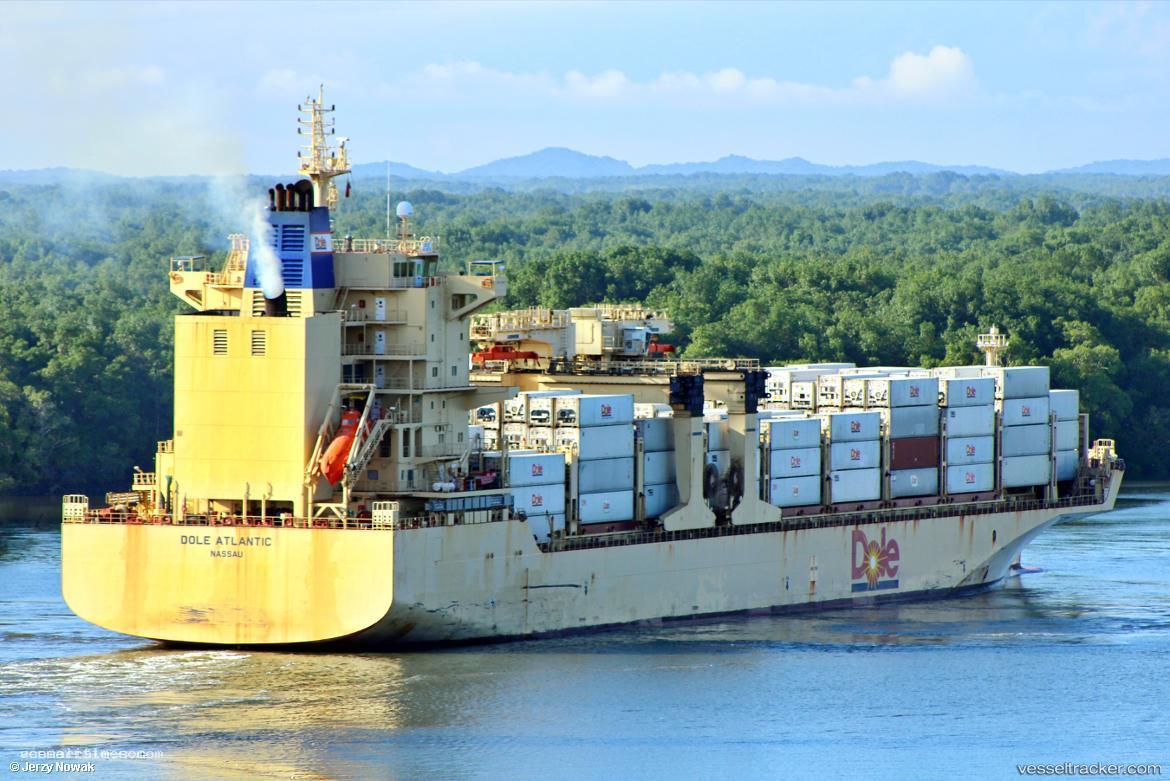 Dole-Atlantic - Container Ship vessel registered in Bahamas
