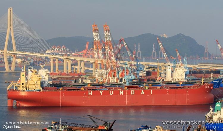 Hl-Komipo - Bulk Carrier vessel registered in Panama