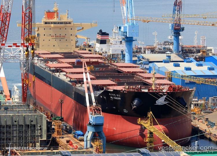 Hl-Taean - Bulk Carrier vessel registered in Panama