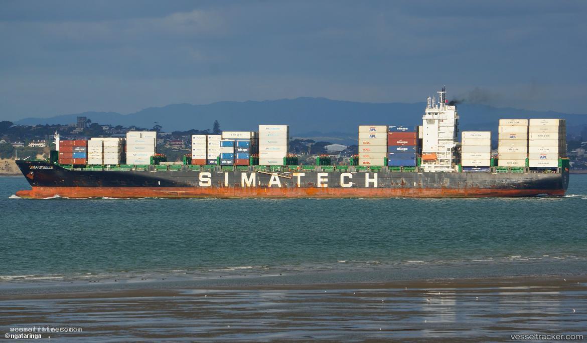 Gfs-Giselle - Container Ship vessel registered in Singapore