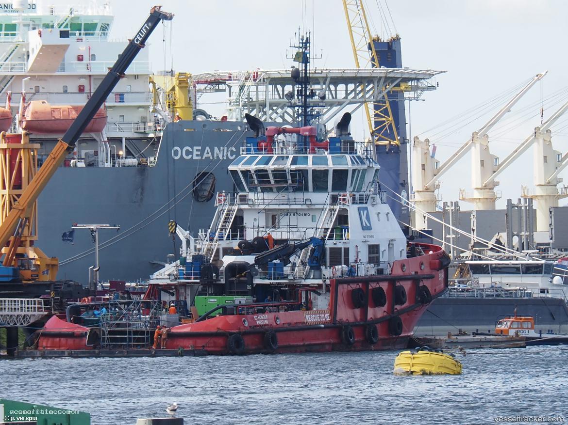 Sd-Honour - Tug vessel registered in Saint Vincent and the Grenadines