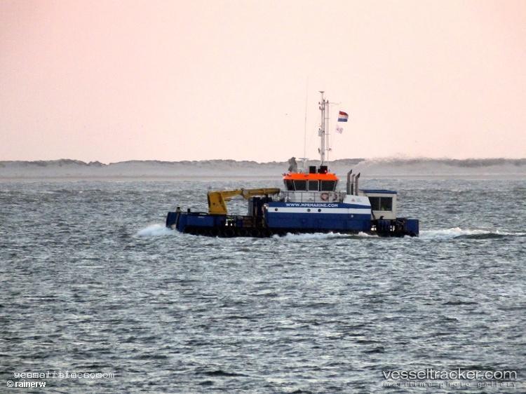 Coastal-Chariot - Work Repair Vessel vessel registered in Netherlands