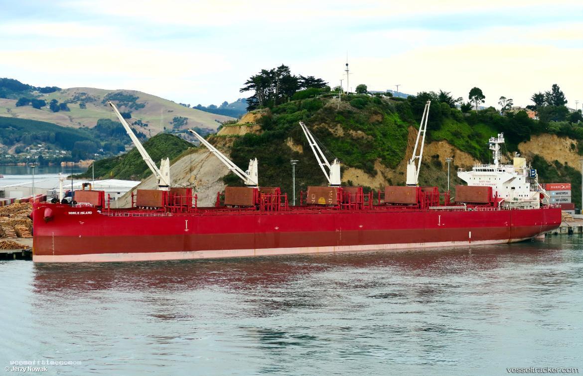 Noble-Island - Bulk Carrier vessel registered in Hong Kong