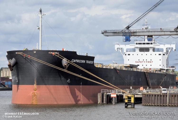 Capricorn-Trader - Bulk Carrier vessel registered in Panama