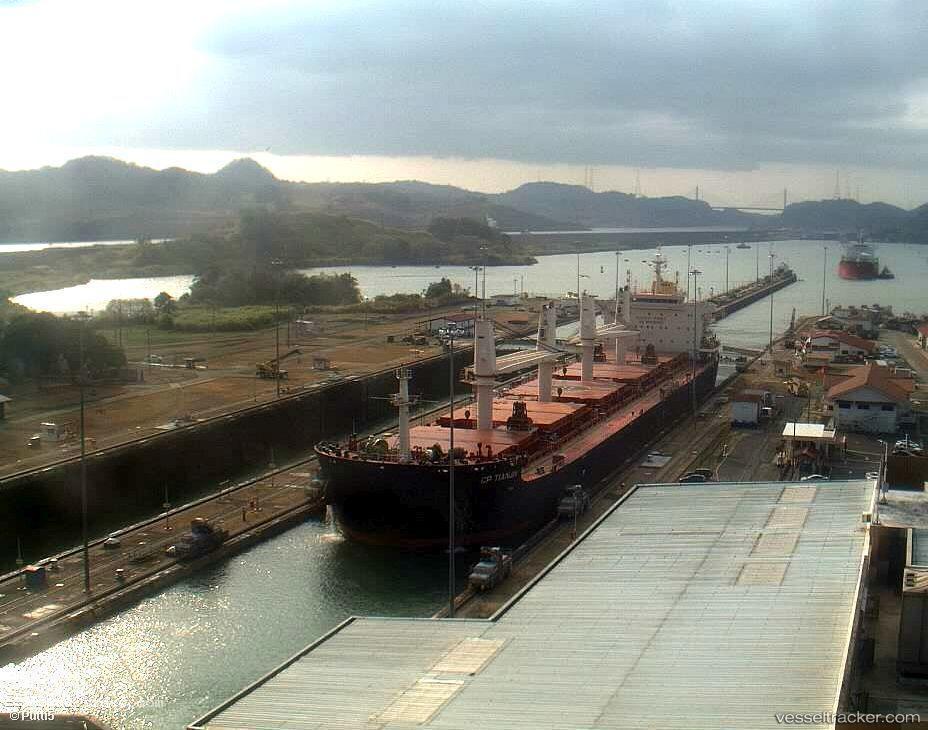 Efe-Bosphorus - Bulk Carrier vessel registered in Liberia