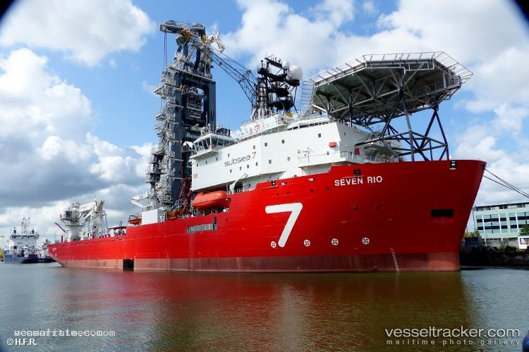 Seven-Rio - Pipe Layer vessel registered in Brazil