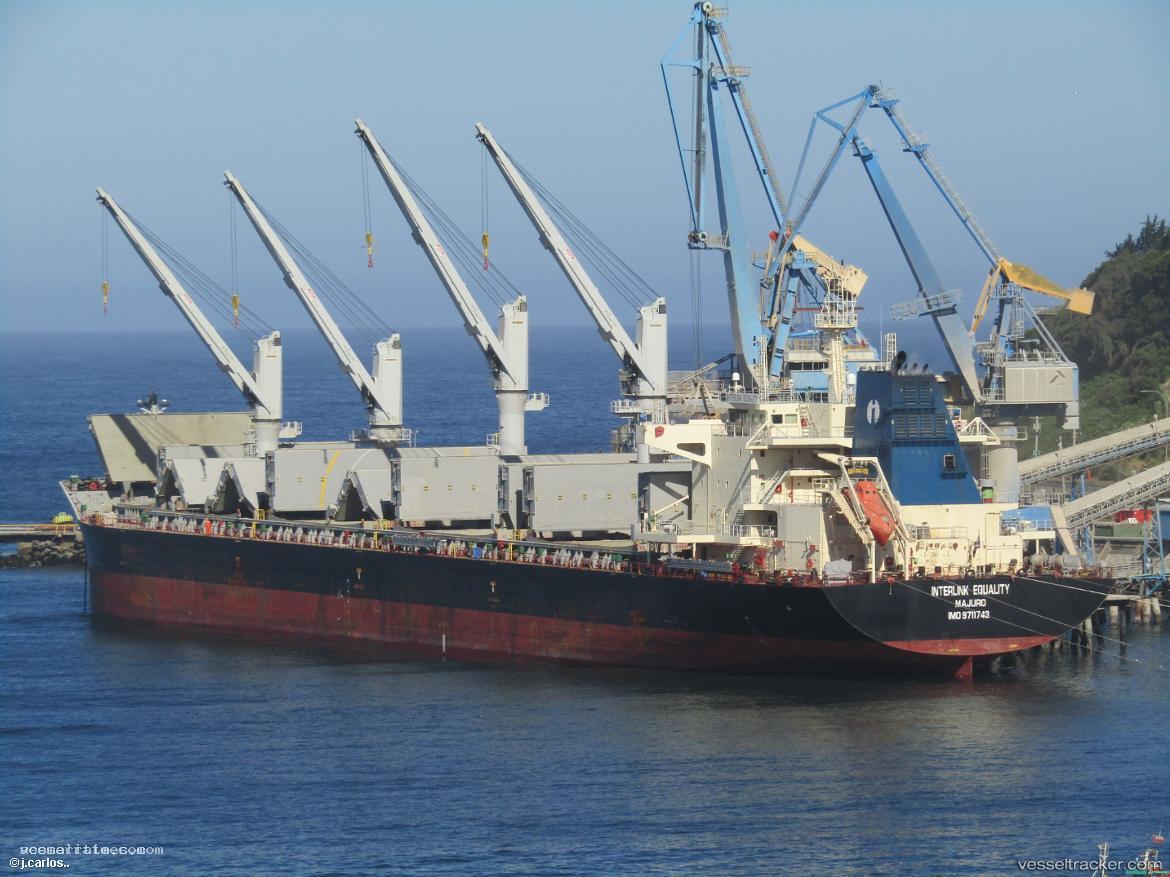 Tomini-Sirocco - Bulk Carrier vessel registered in Marshall Islands