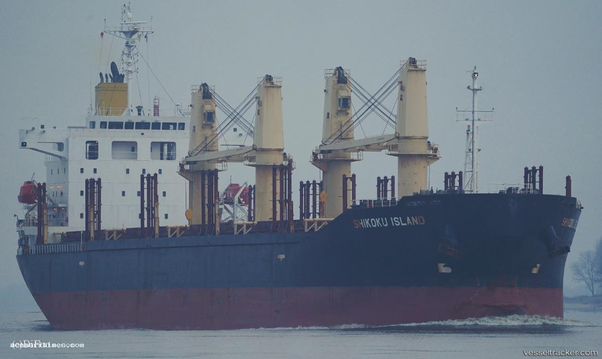 Bc-Zoe - Bulk Carrier vessel registered in Malta