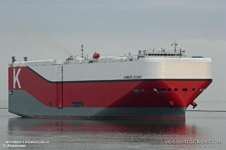 Hamburg-Highway - Vehicles Carrier vessel registered in Japan