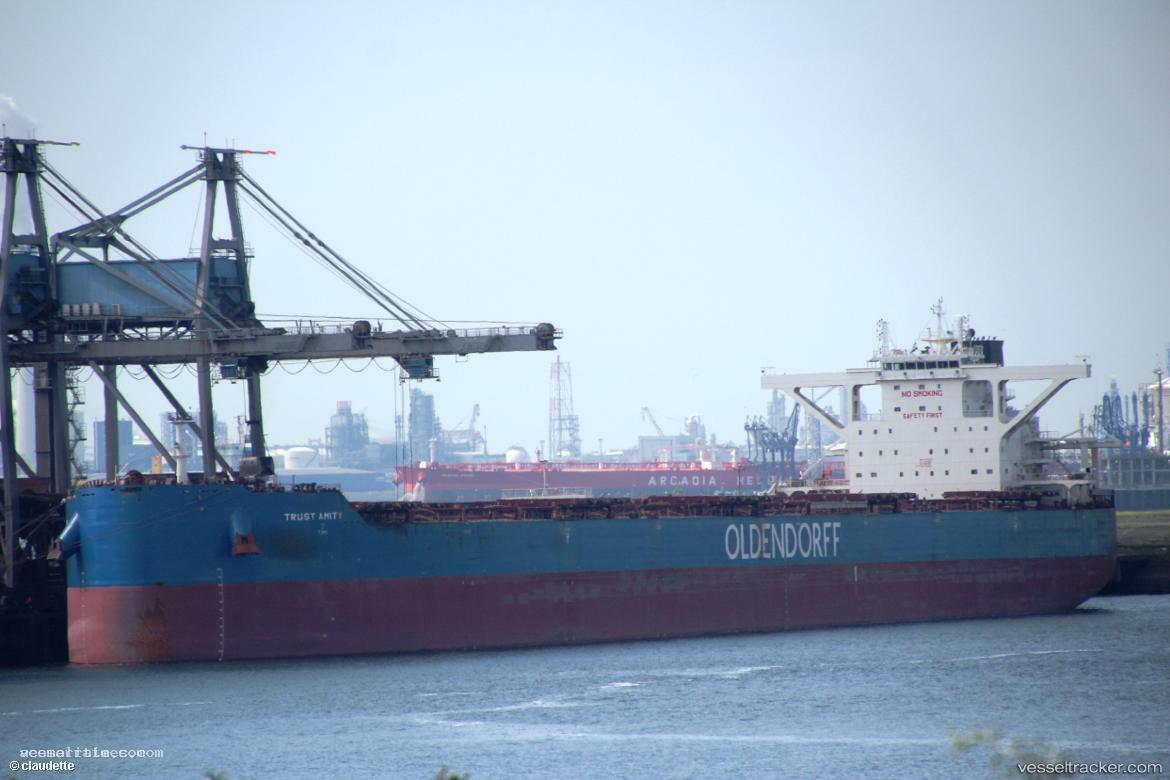True-North - Bulk Carrier vessel registered in Liberia
