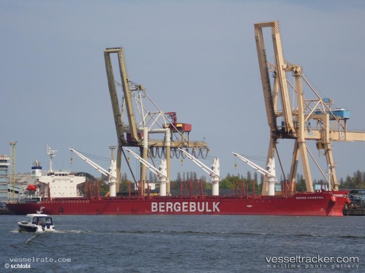 Berge-Daisetsu - Bulk Carrier vessel registered in United Kingdom