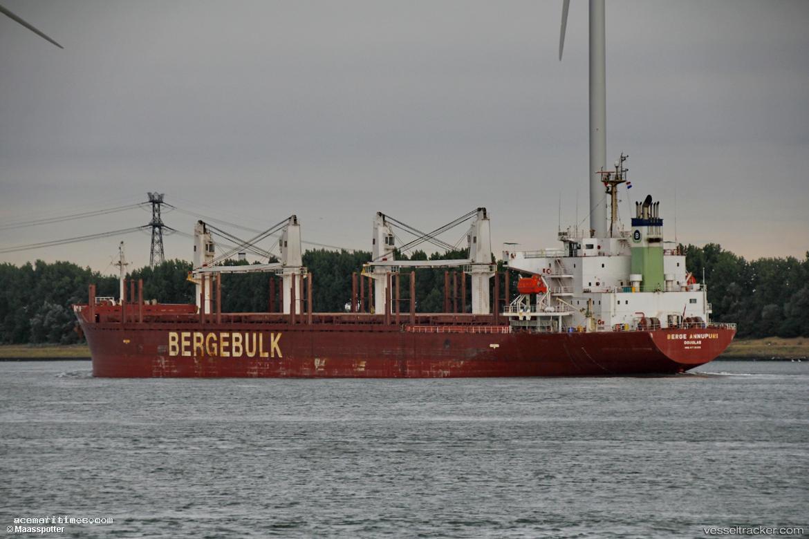 Berge-Annupuri - Bulk Carrier vessel registered in United Kingdom