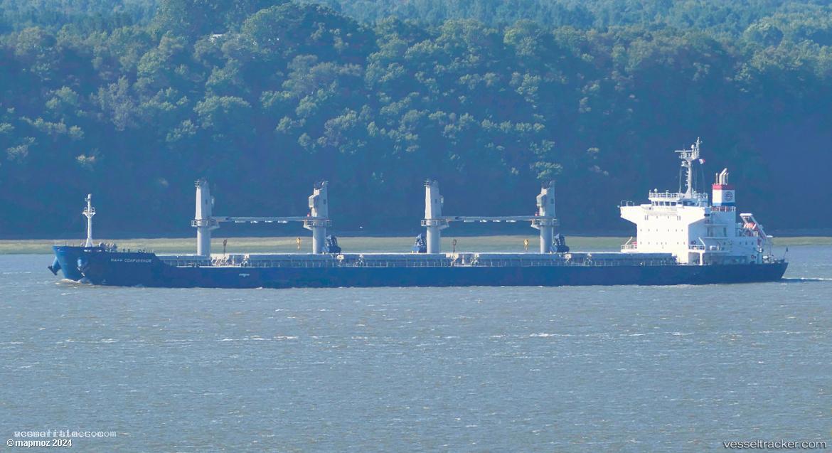 Maas-Confidence - Bulk Carrier vessel registered in Portugal