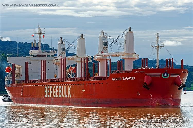 Berge-Rishiri - Bulk Carrier vessel registered in United Kingdom