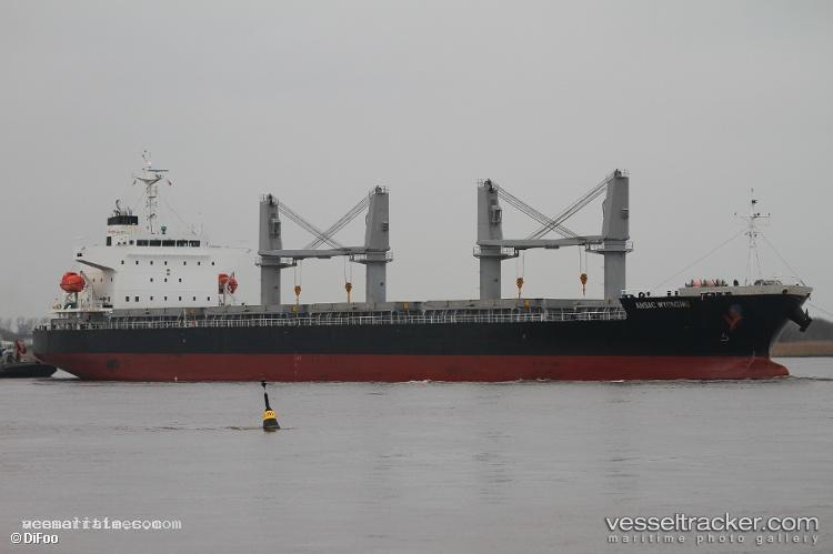 Crimson-Wyoming - General Cargo Ship vessel registered in Singapore