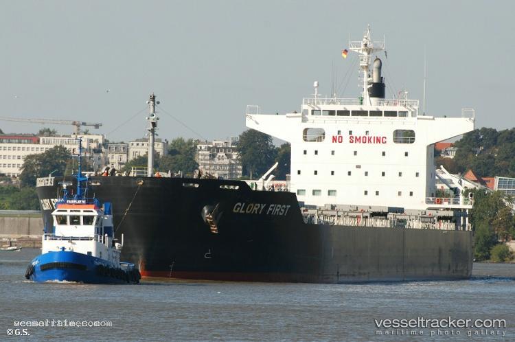 Glory-First - Bulk Carrier vessel registered in Panama