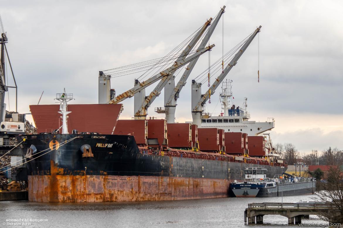 Phillip-Bay - Bulk Carrier vessel registered in Marshall Islands