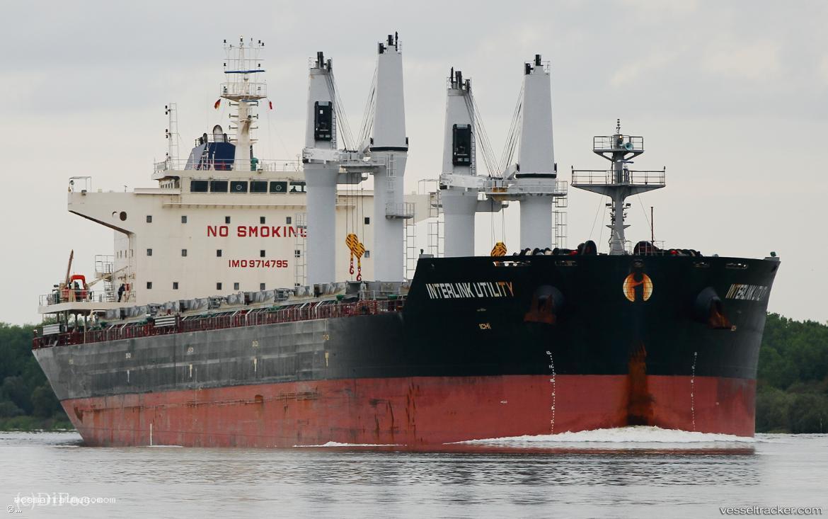 Tomini-Oroshi - Bulk Carrier vessel registered in Marshall Islands