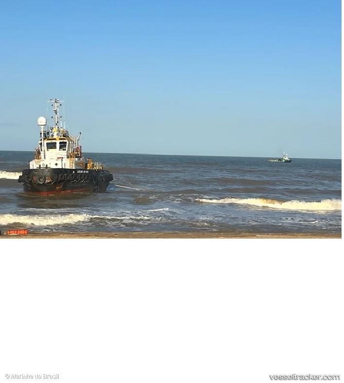 Locar-Lh-Xxiv - Tug vessel registered in Brazil