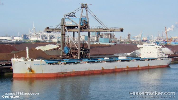 Aquavita-Trader - Bulk Carrier vessel registered in Marshall Islands