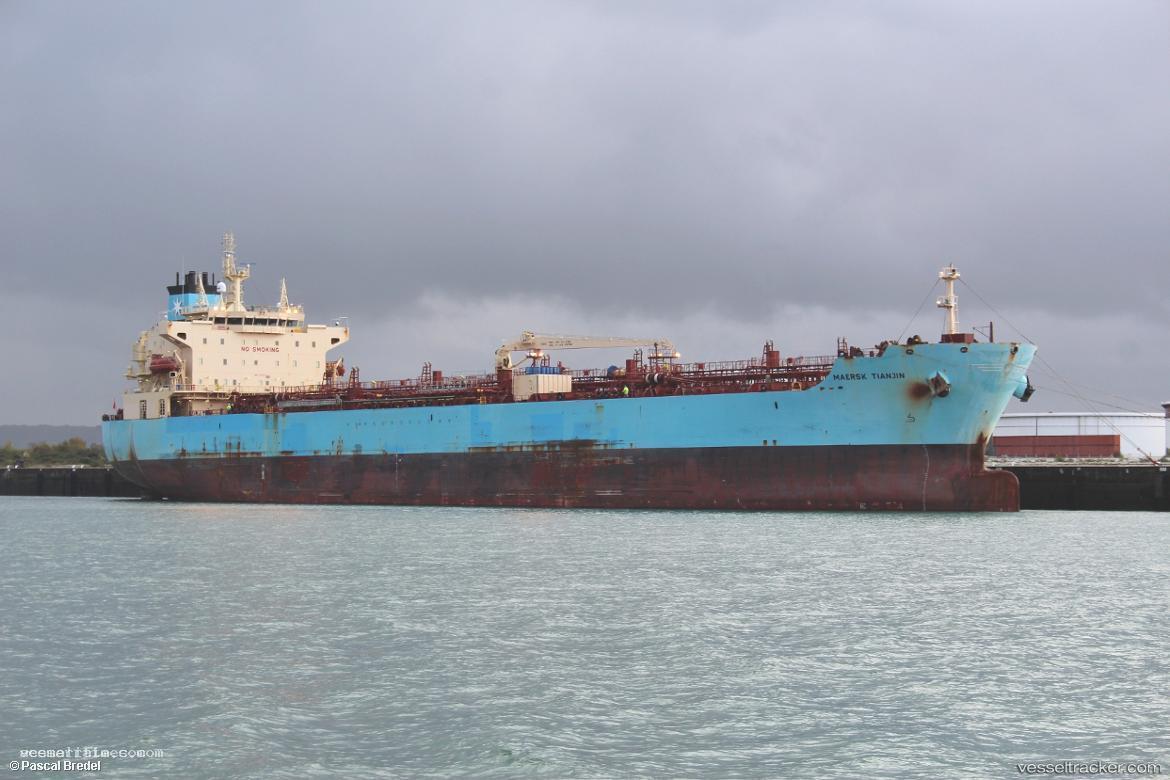 Cl-Yingdu - Chemical Oil Products Tanker vessel registered in Marshall Islands