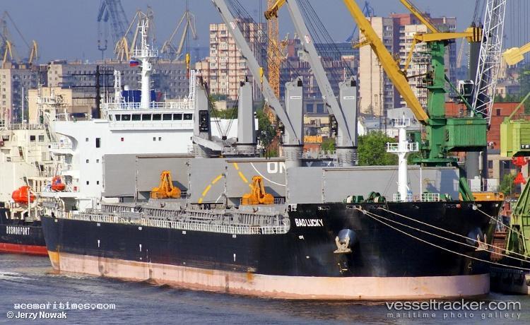 Bao-Lucky - Bulk Carrier vessel registered in Hong Kong